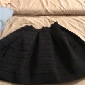 Black express skirt
